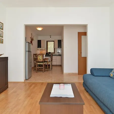 House 1096 Holiday home