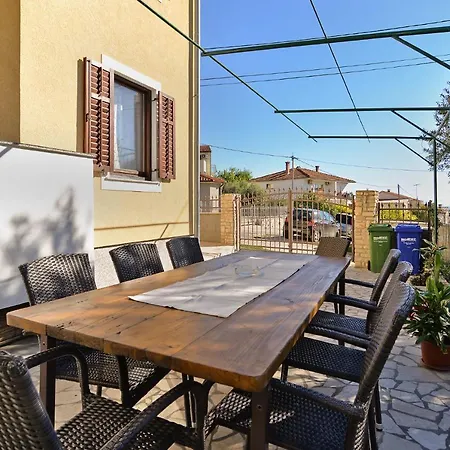 House 1096 Holiday home *
