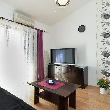 Holiday home House 1096 *