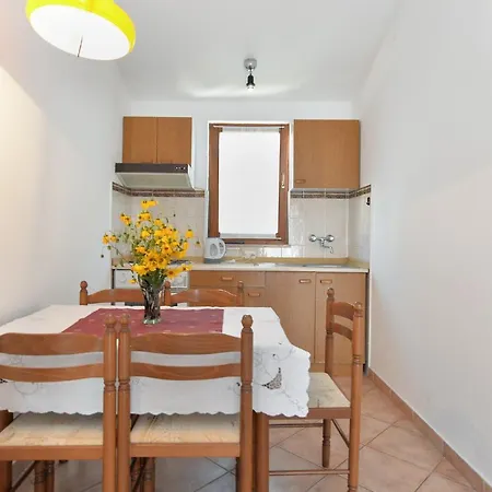 House 1096 * Premantura