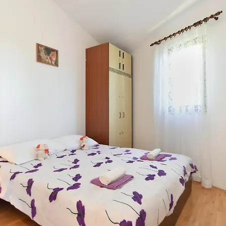 House 1096 Dom wakacyjny Premantura